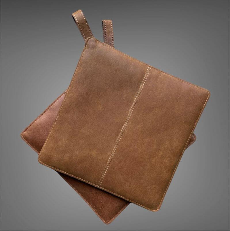 Grydelapper - cognac - by brorson
